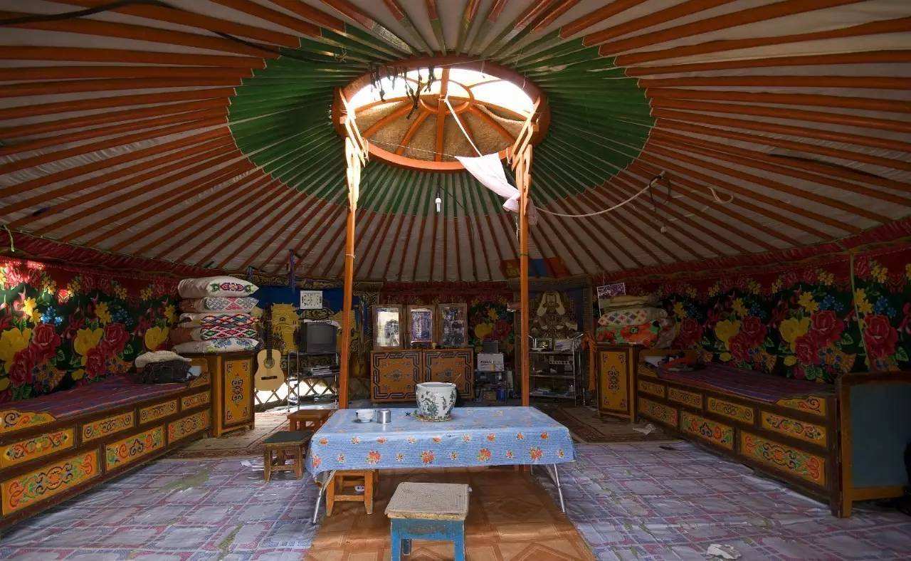 inflatable yurt inner display.jpg