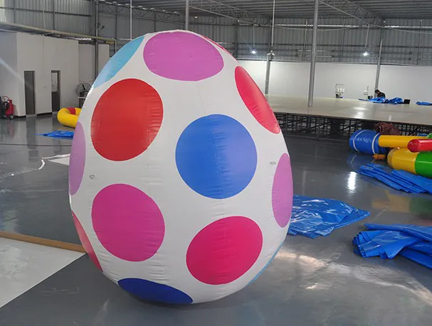 giant inflatable Easter egg.webp