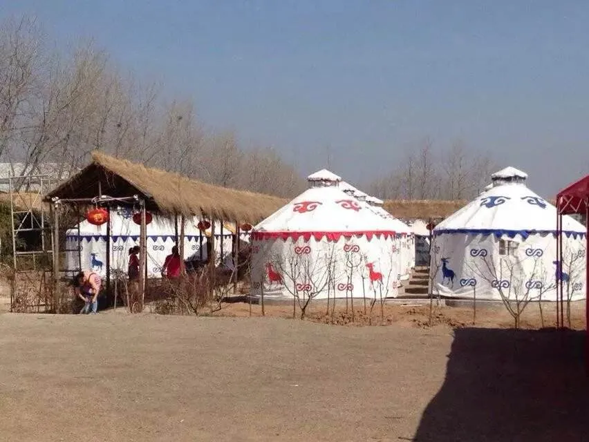 good restaurant Mongolian yurts